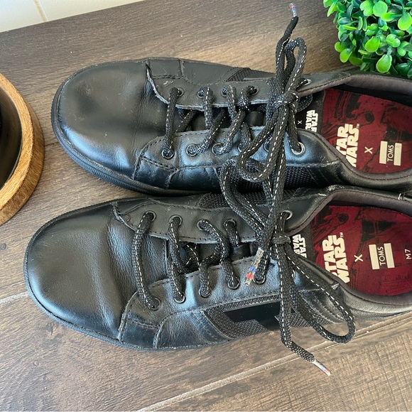 TOMS Star Wars Darth Vader Leandro Black Leather Shoes Sneakers Size 7M - Picture 14 of 16